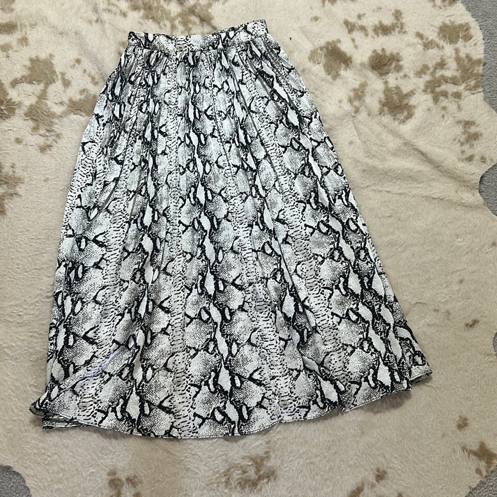 Target Promesa Maxi Skirt, SnakeskinPrint, Size Small